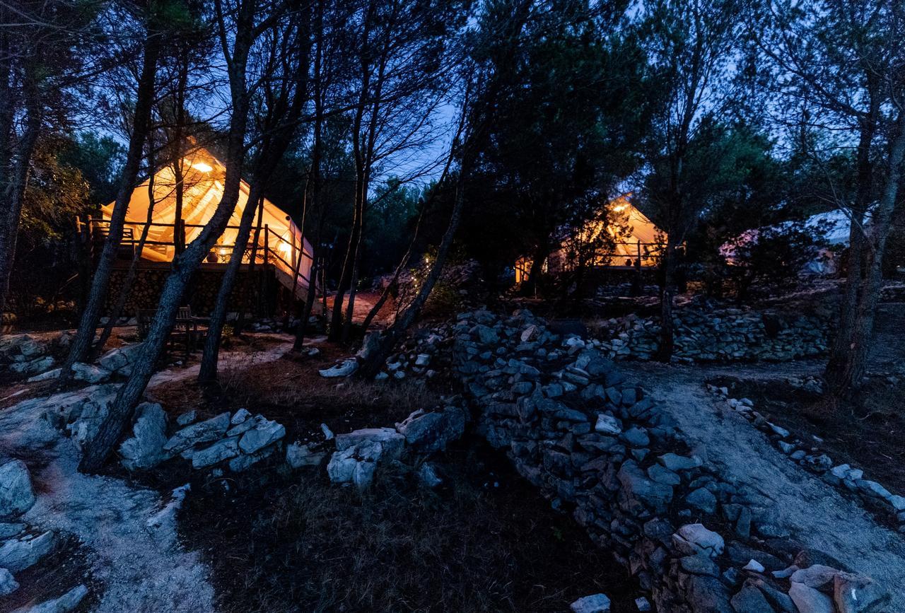 ורבוסקה Plage Cachee - Glamping מראה חיצוני תמונה