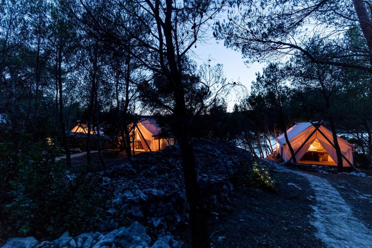 ורבוסקה Plage Cachee - Glamping מראה חיצוני תמונה